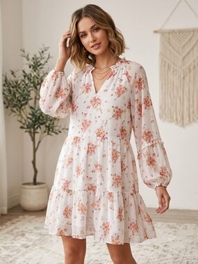 Vince Camuto White Floral V-Neck Tiered Mini Dress